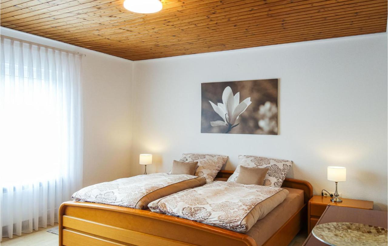 Beautiful Apartment In Dillenburg With Kitchen מראה חיצוני תמונה